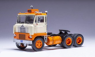 IXO 1:43 1960 White 7400 IXO 1:43Tractor (Orange/Cream)