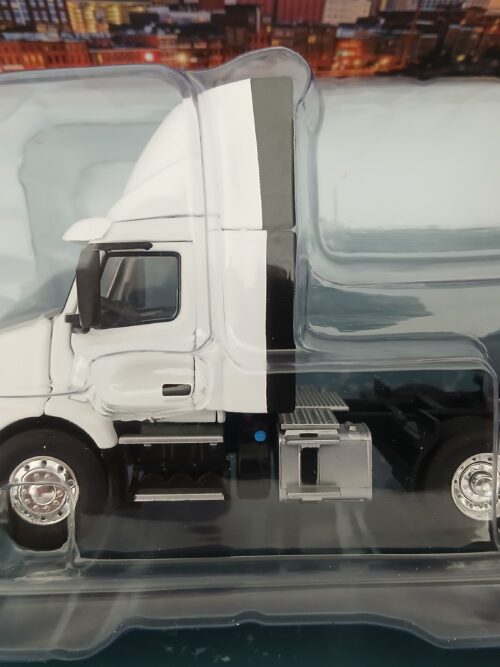 First Gear 1:50 Scale Volvo VNR 300 Day Cab with Roof Fairings (White)