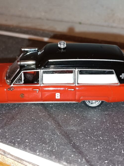 Brekina 1:87 Scale 1966 Cadillac Miller Meteor Ambulance "Chicago Fire Dept"