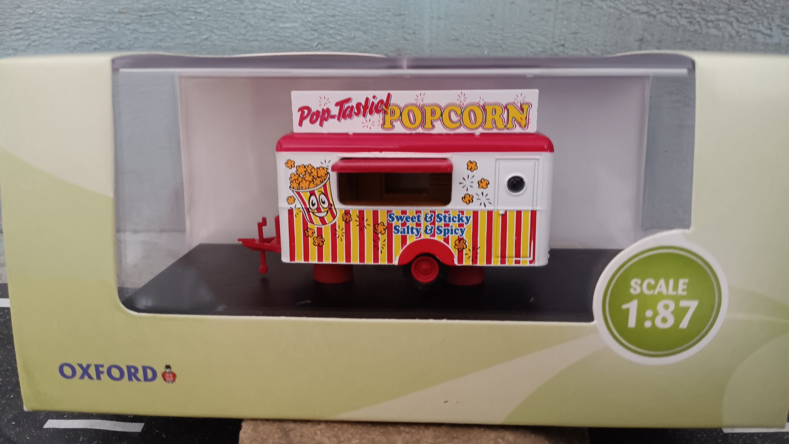 1:87 (HO) Scale Mobile Food Trailer "Pop-Tastic! Popcorn"