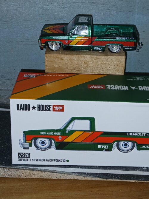 Kaido House 1:87 (HO) Scale Chevrolet Silverado Green